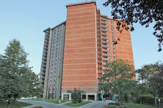 5250 Lakeshore Road, Burlington - Admirals Walk waterfront condominiums