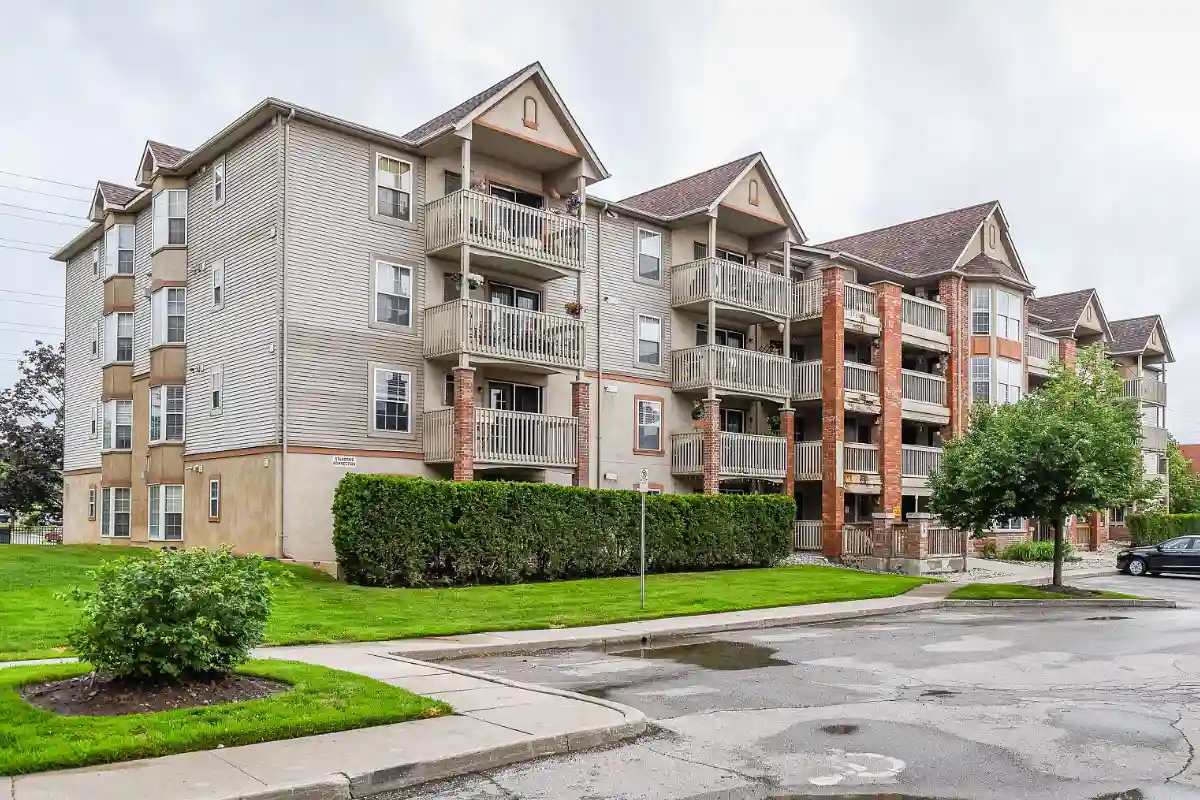 4003-4025 Kilmer Drive, Burlington - Tansley Gardens condominiums.